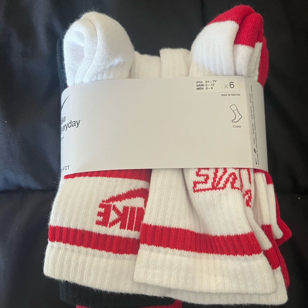 Nike Men's Athletic Socks - Red, Black, White CK7302-904 medium youth women - Picture 4 of 5